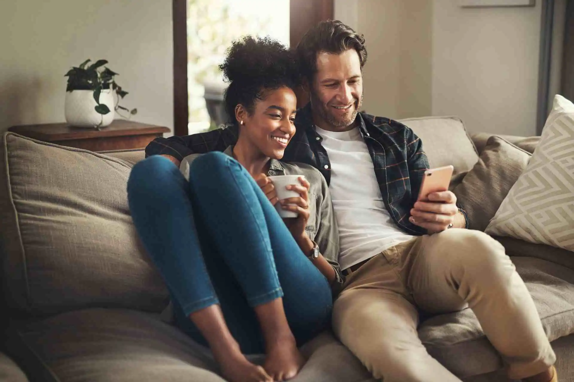 Couple enjoying healthy relationship during cocaine addiction recovery